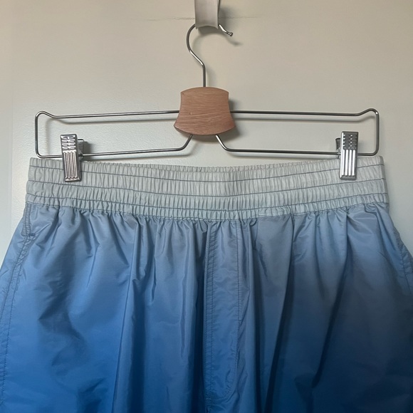 True Tribe Rough Steve Ombré Knee-Length Shorts, L - Picture 5 of 13